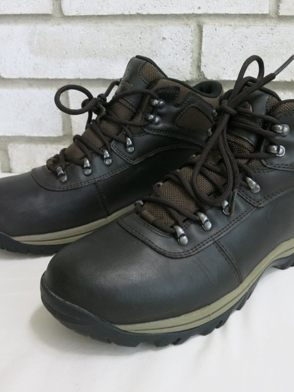 Ozark Trail Oil Tanned Leather Hiking Boots Men's Waterproof Boot Shoes 13 M